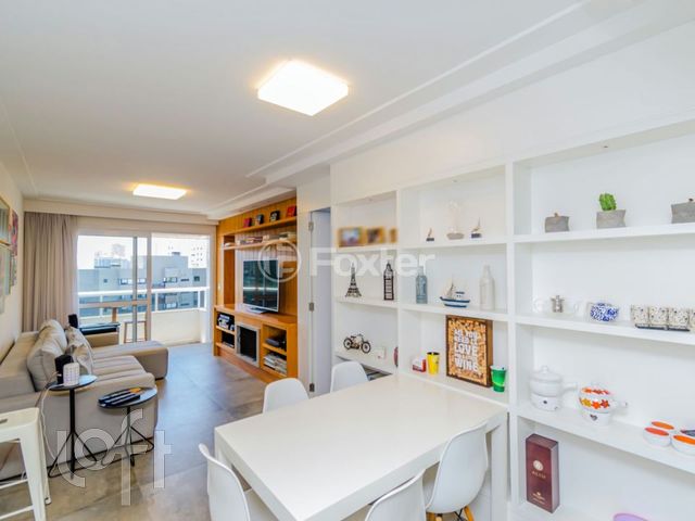 Apartamento com 62m², 1 dormitório, 1 suíte, 2 vagas, Rio Branco em Porto Alegre