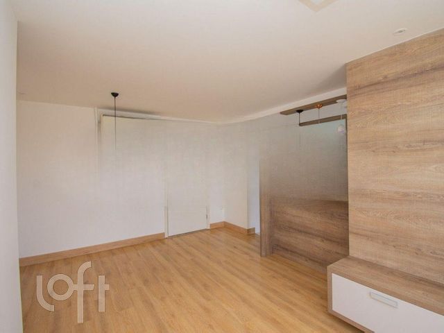 Apartamento com 68m², 2 dormitórios, 1 suíte, 1 vaga, Vila Ipiranga em Porto Alegre