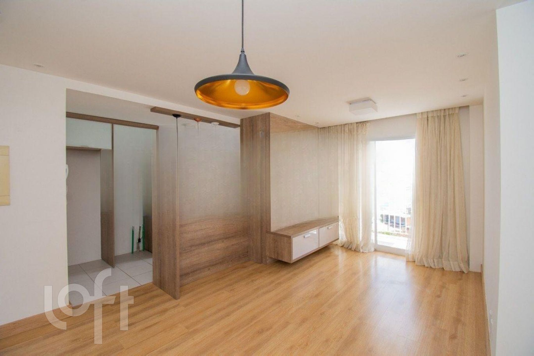 Apartamento com 68m², 2 dormitórios, 1 suíte, 1 vaga, Vila Ipiranga em Porto Alegre