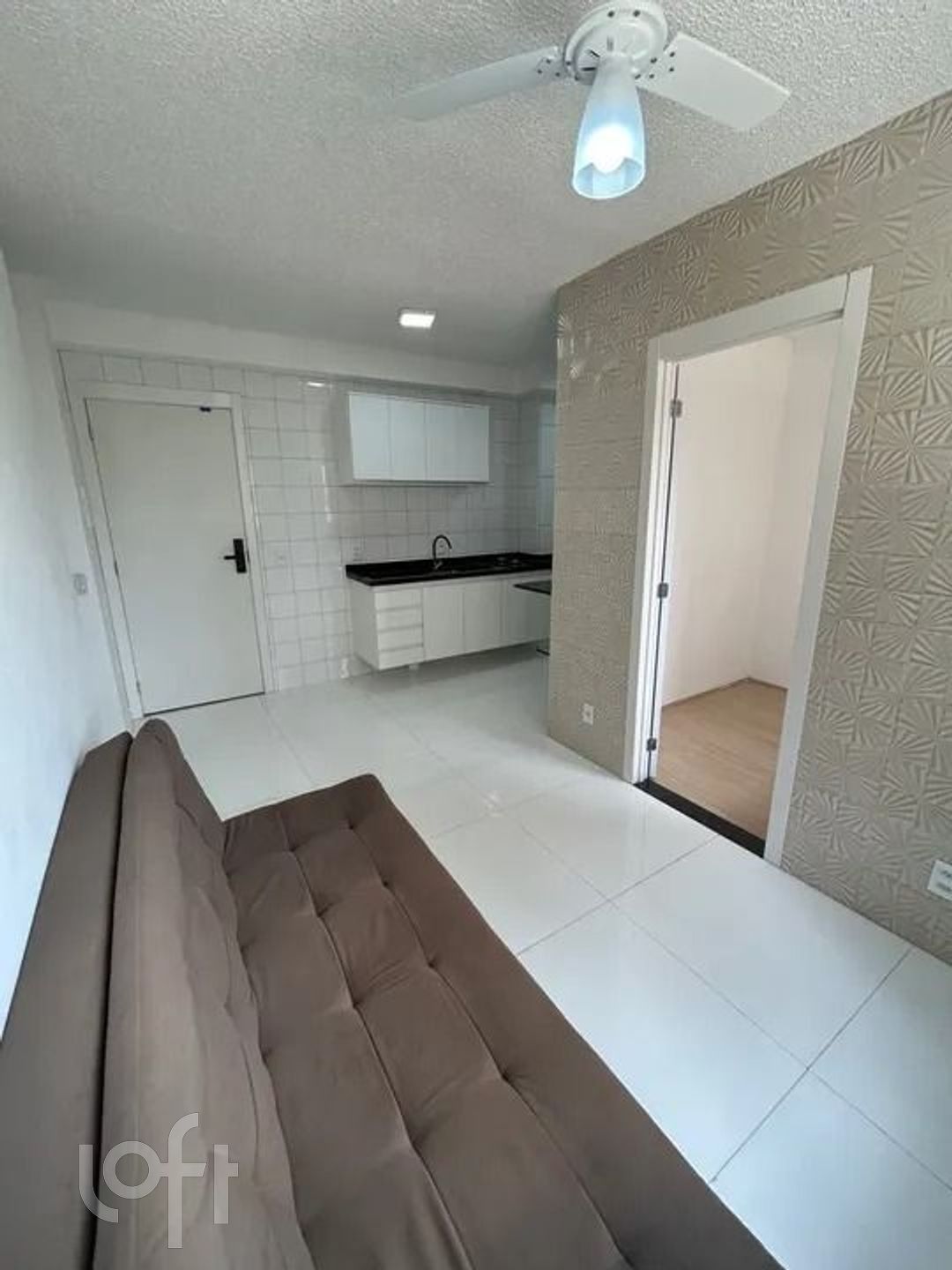 Apartamento à venda com 2 quartos, 34m² - Foto 2