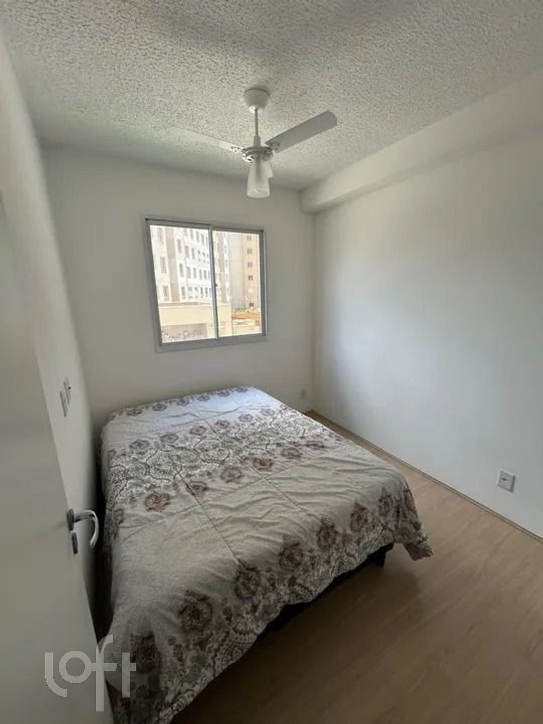 Apartamento à venda com 2 quartos, 34m² - Foto 4