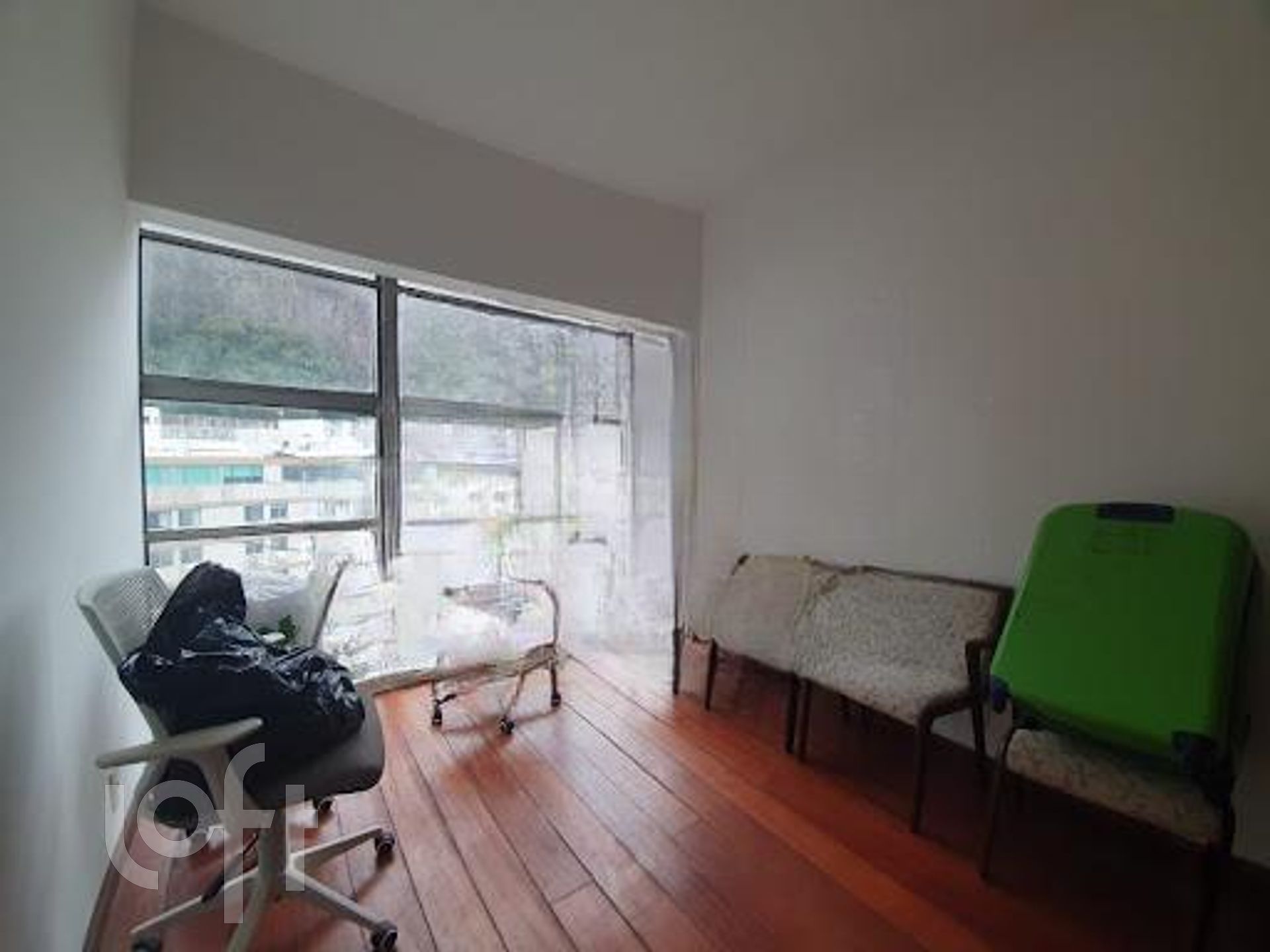 Apartamento à venda com 3 quartos, 180m² - Foto 8