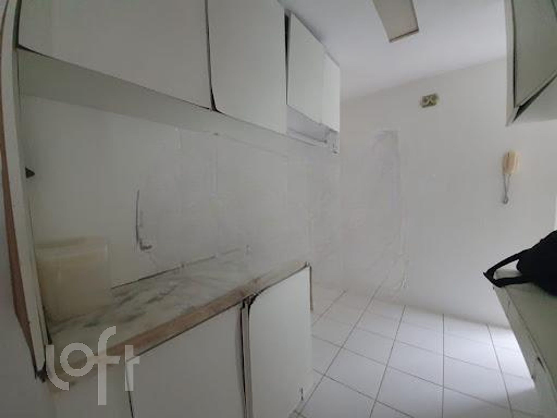 Apartamento à venda com 3 quartos, 180m² - Foto 5