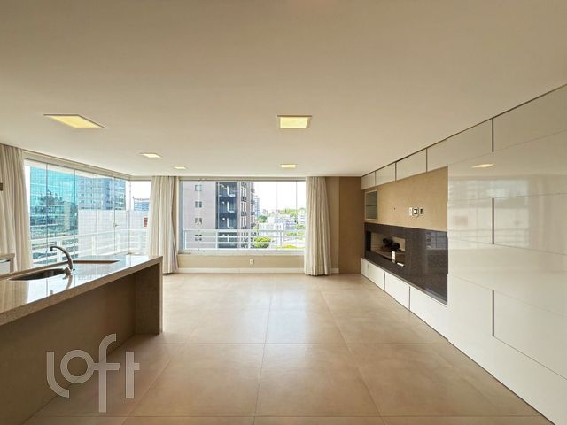 Apartamento com 93m², 2 dormitórios, 2 suítes, 2 vagas, Auxiliadora em Porto Alegre