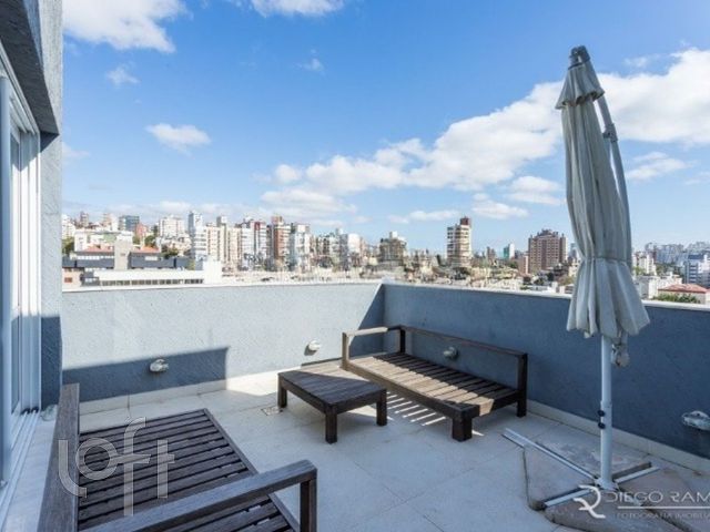 Apartamento com 93m², 3 dormitórios, 1 suíte, 2 vagas, Auxiliadora em Porto Alegre