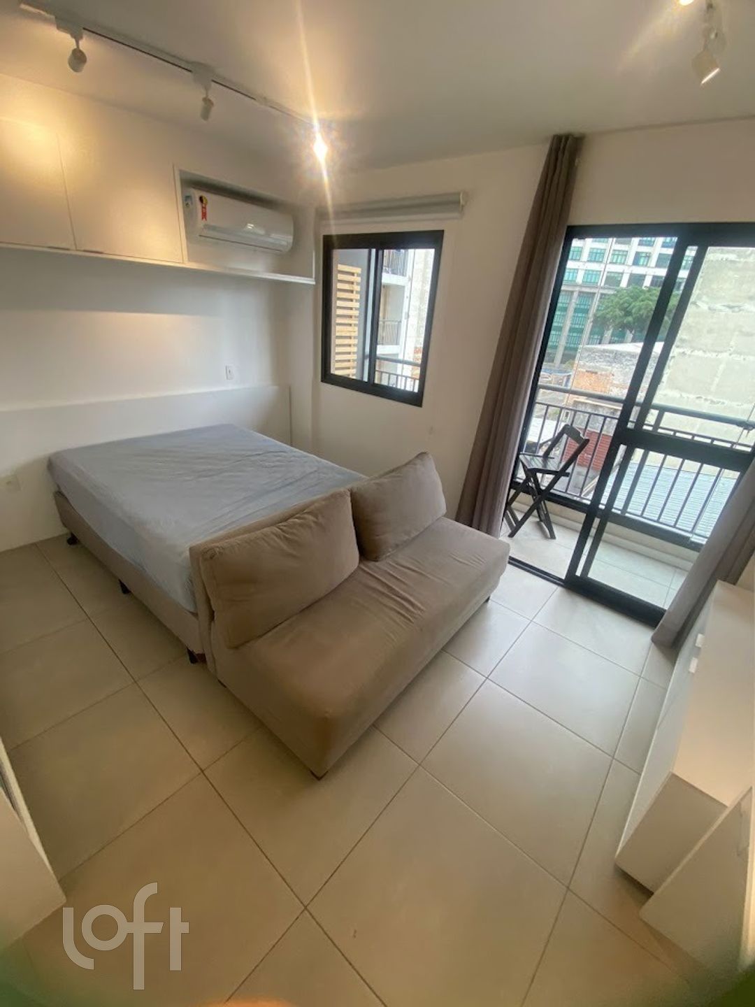 Apartamento à venda com 1 quarto, 27m² - Foto 1