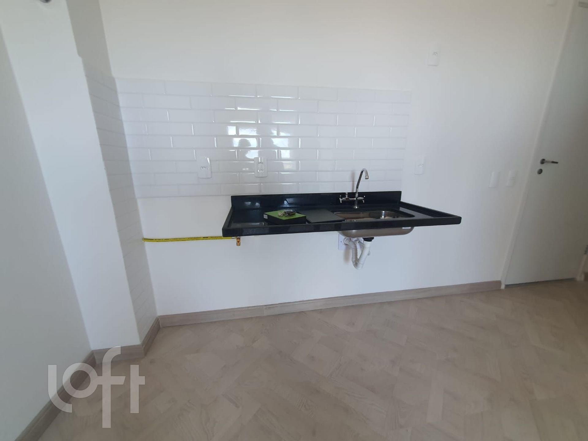 Apartamento à venda com 2 quartos, 41m² - Foto 2