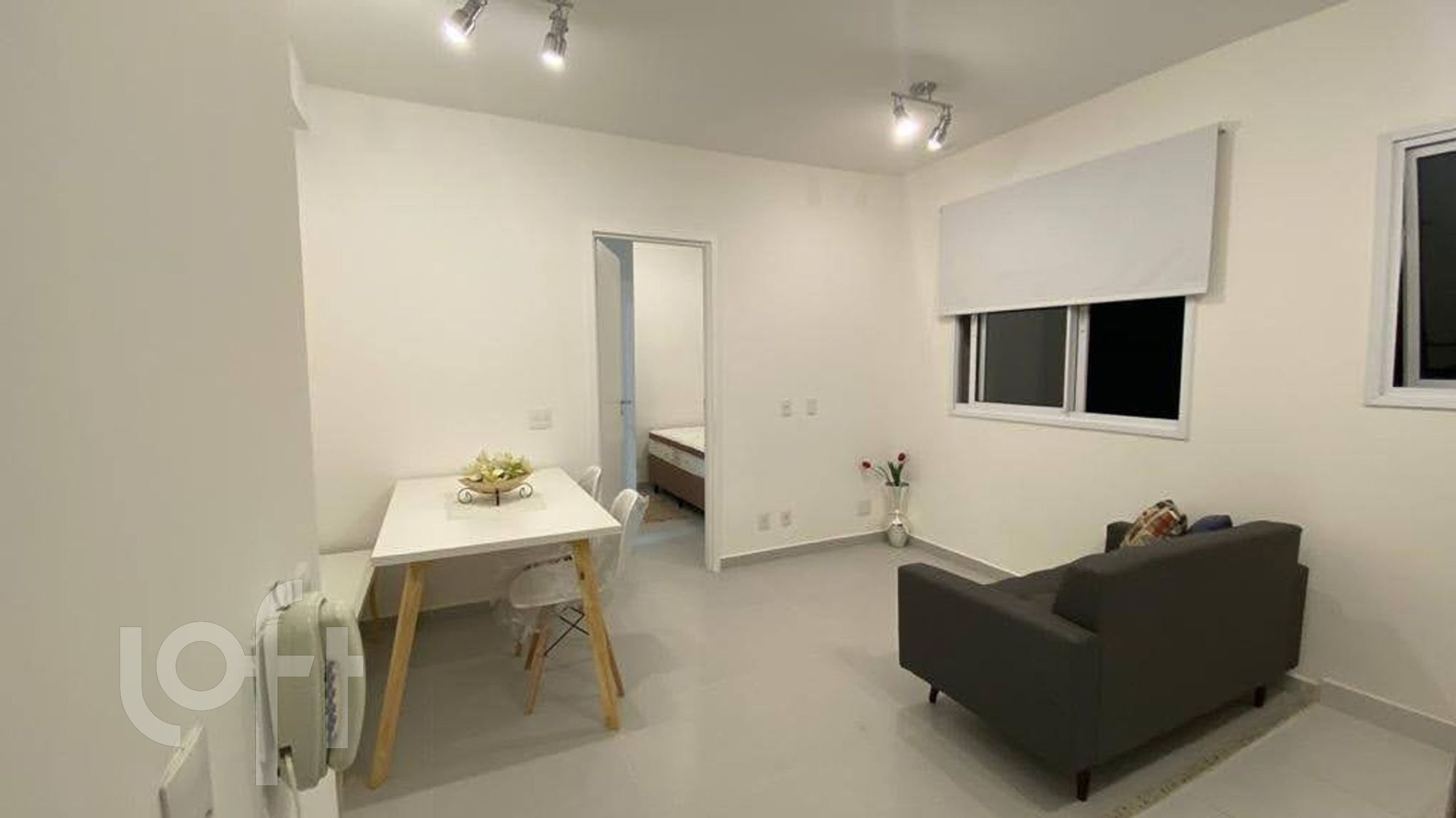 Apartamento à venda com 1 quarto, 29m² - Foto 1