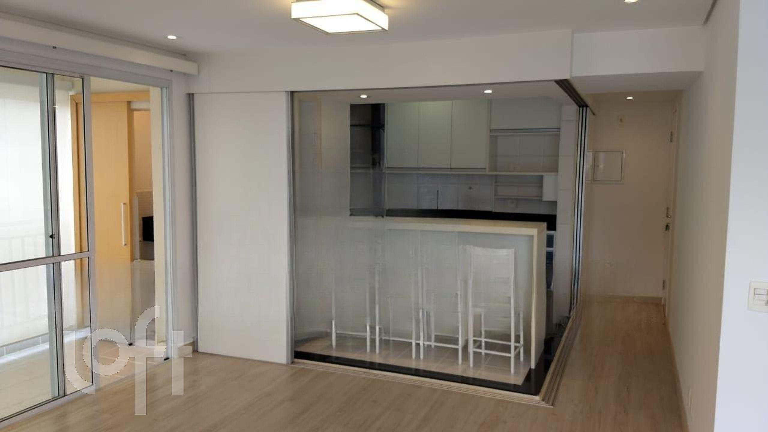 Apartamento à venda com 2 quartos, 85m² - Foto 2