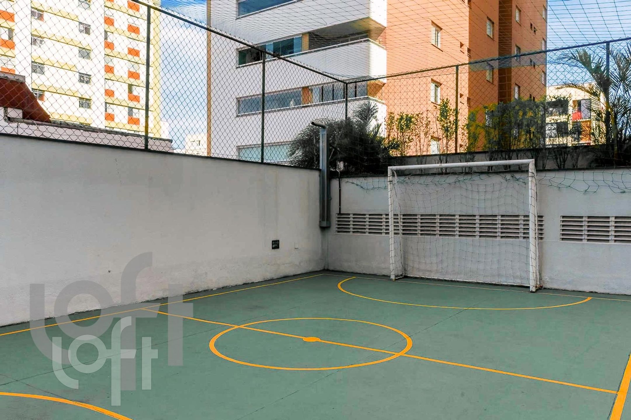 Apartamento à venda com 2 quartos, 69m² - Foto 32