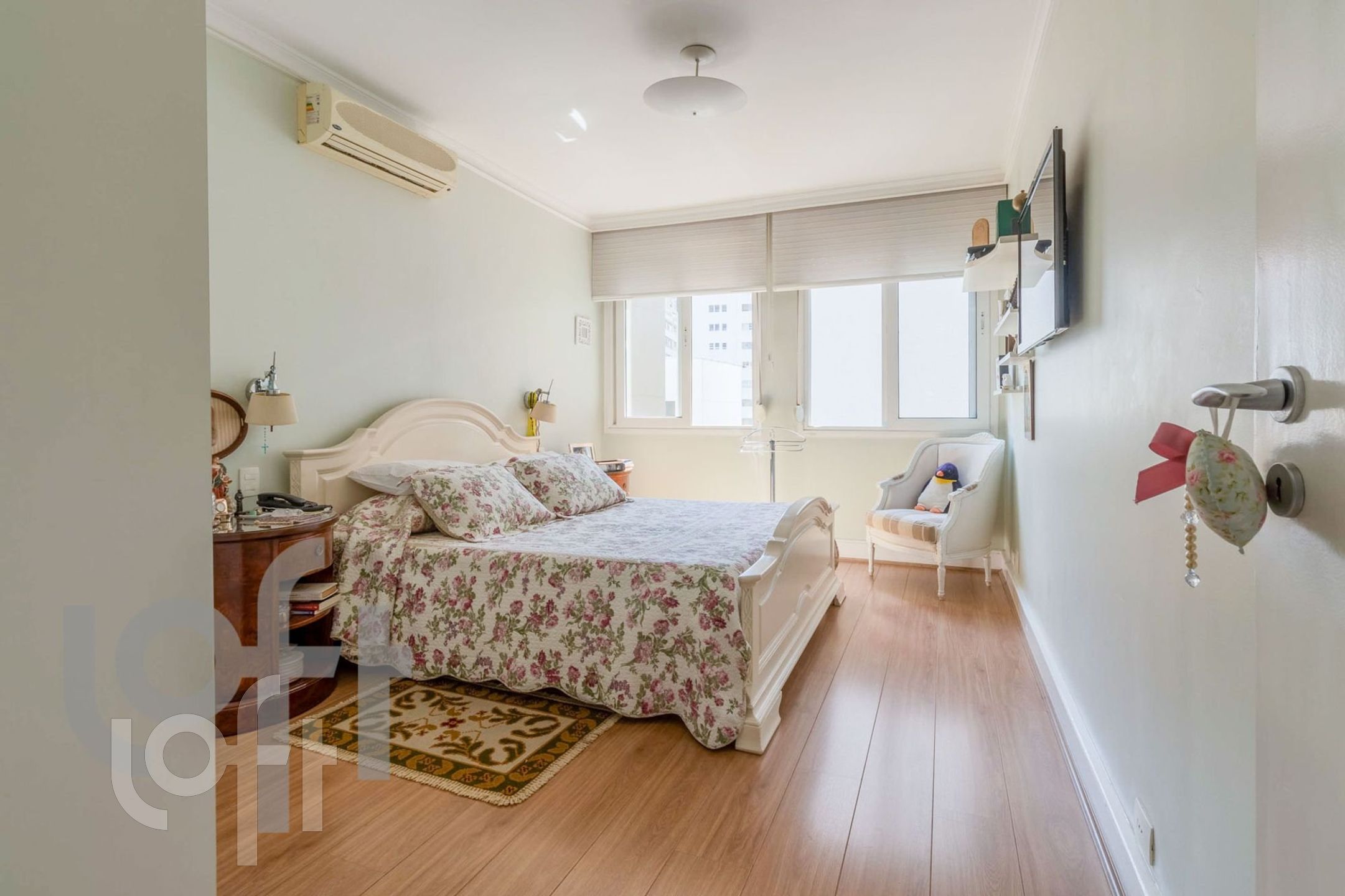 Apartamento à venda com 4 quartos, 261m² - Foto 12