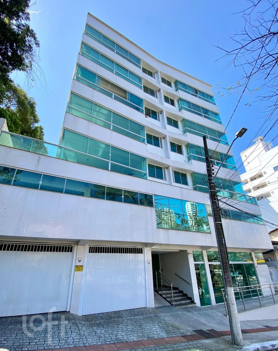 Apartamentos com 130m², 3 quartos, 3 suítes, 2 garagens, no bairro Ariribá em Balneário Camboriú