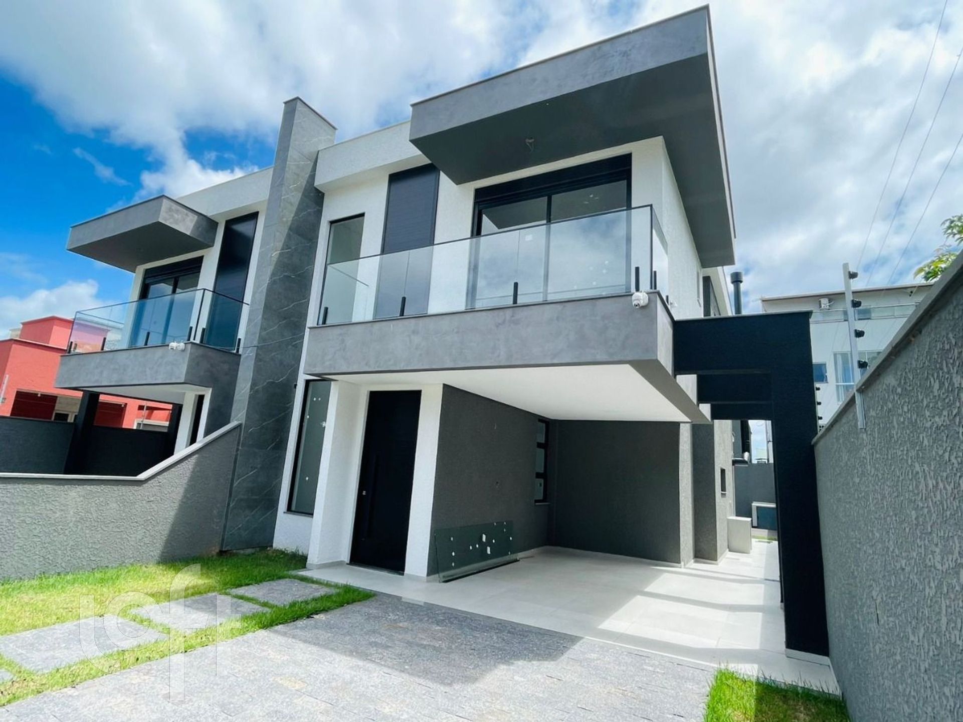 Casa Residencial com 172m², 3 quartos, 3 suítes, no bairro Ingleses em Florianópolis