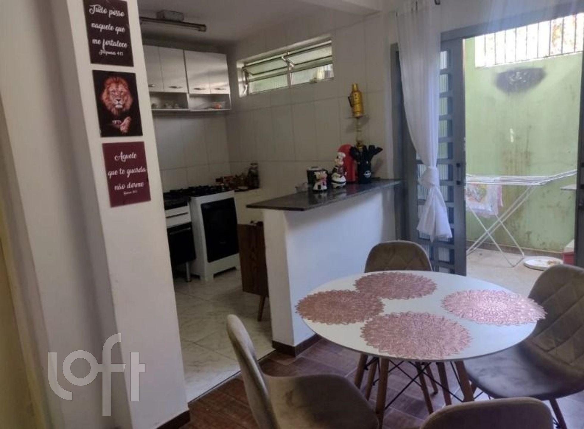 Casa à venda com 4 quartos, 110m² - Foto 4