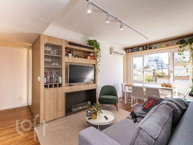 Apartamento com 69m², 2 dormitórios, 1 vaga, Bom Fim em Porto Alegre