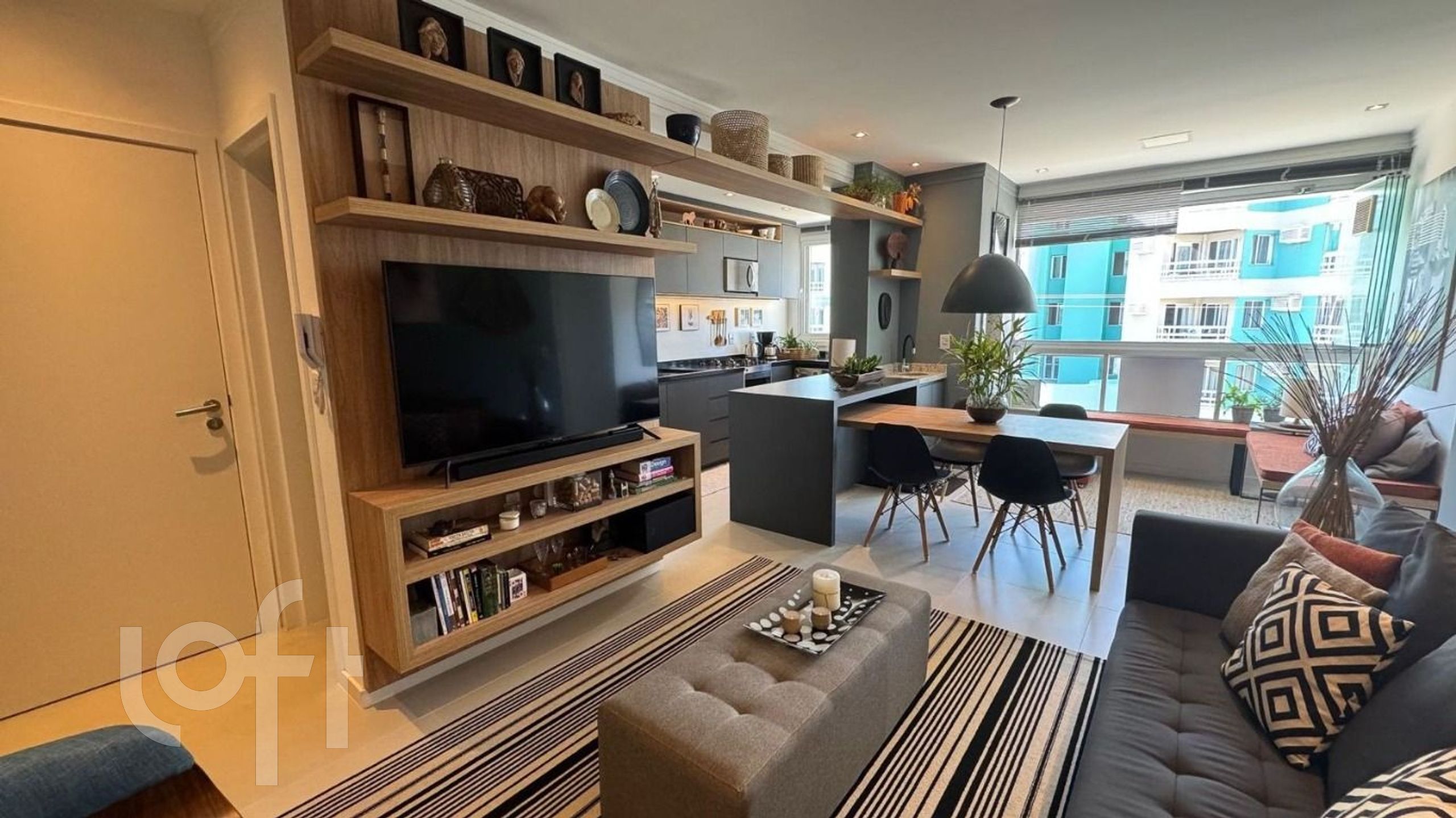 Apartamento à venda em Ingleses com 81 m², 2 quartos, 2 suítes, 2 vagas
