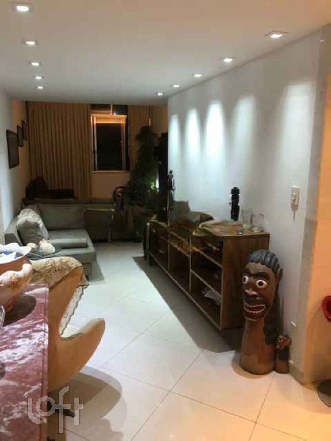 Apartamento à venda com 2 quartos, 105m² - Foto 1