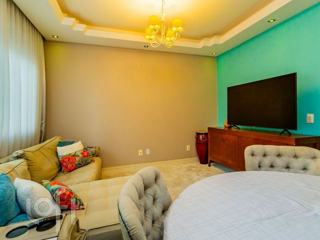 Apartamento com 100m², 3 dormitórios, 2 suítes, 1 vaga, Rio Branco em Porto Alegre