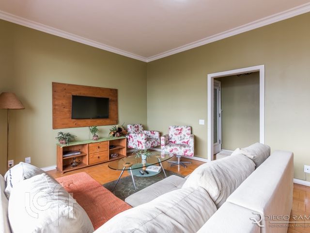 Apartamento com 183m², 3 dormitórios, 1 suíte, 1 vaga, Independência em Porto Alegre