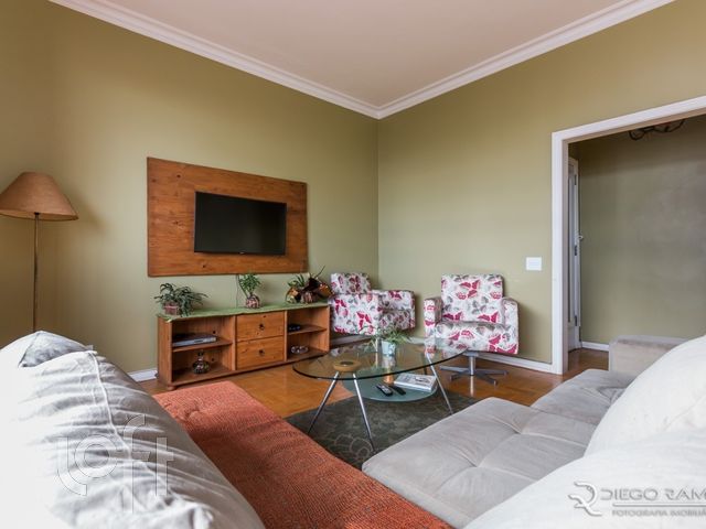 Apartamento com 183m², 3 dormitórios, 1 suíte, 1 vaga, Independência em Porto Alegre