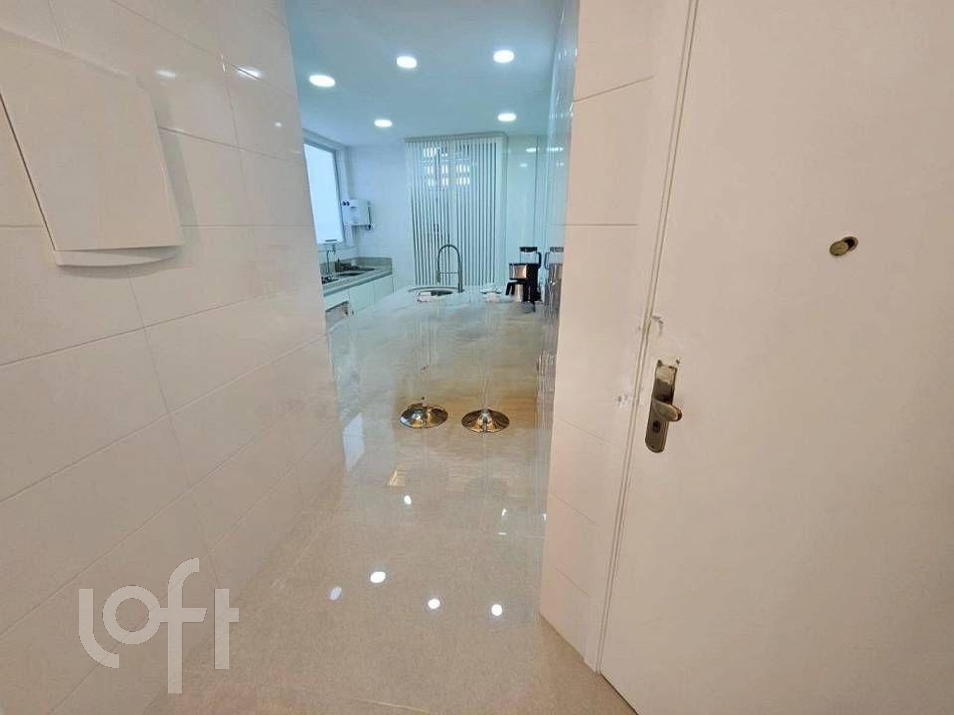 Apartamento à venda com 3 quartos, 140m² - Foto 20