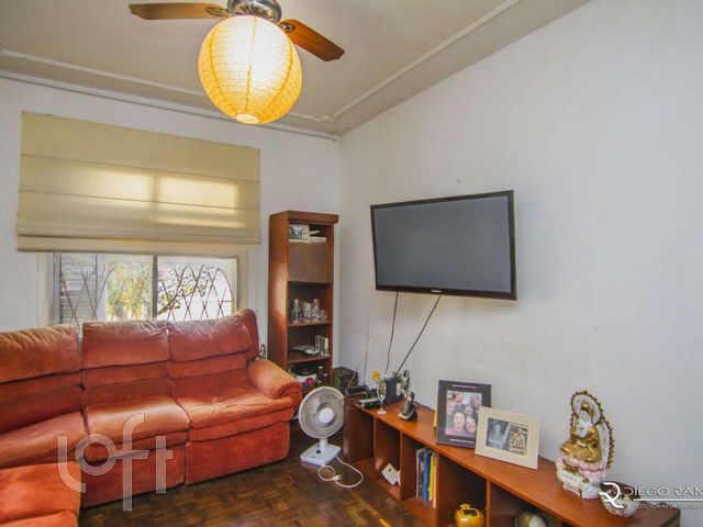 Apartamento com 80m², 3 dormitórios, 1 suíte, Menino Deus em Porto Alegre