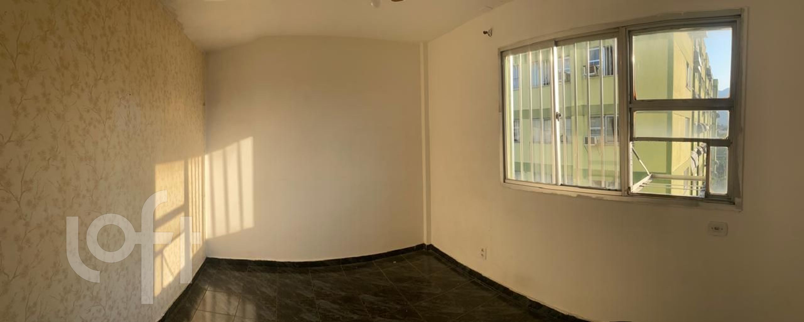 Apartamento à venda em Realengo com 48 m², 2 quartos, 1 vaga