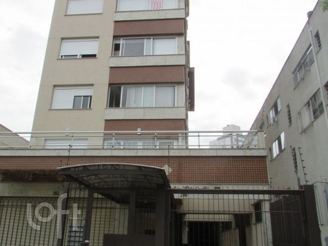 Apartamento com 90m², 3 dormitórios, 1 suíte, 3 vagas, Petrópolis em Porto Alegre