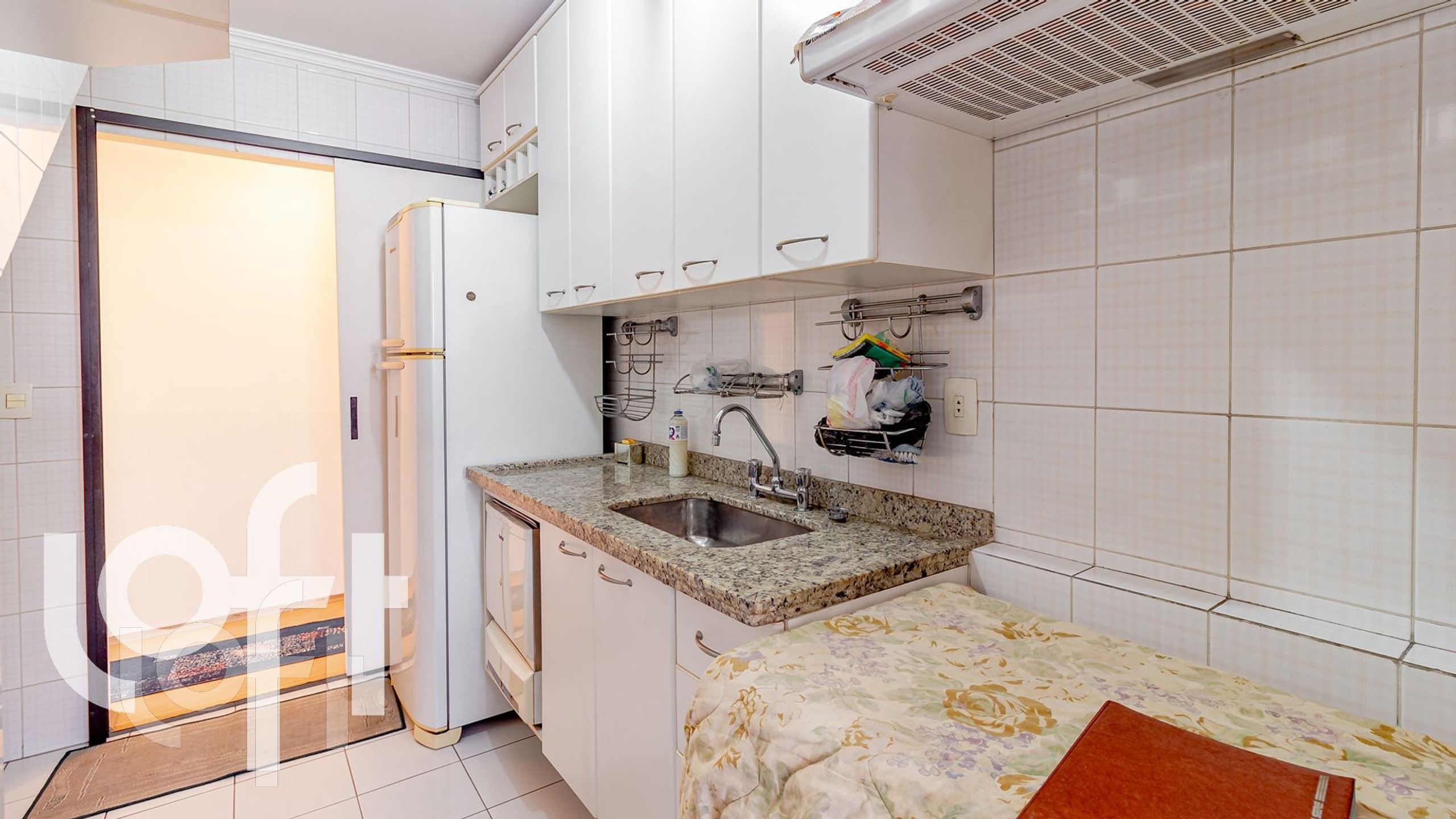 Apartamento à venda com 4 quartos, 252m² - Foto 25