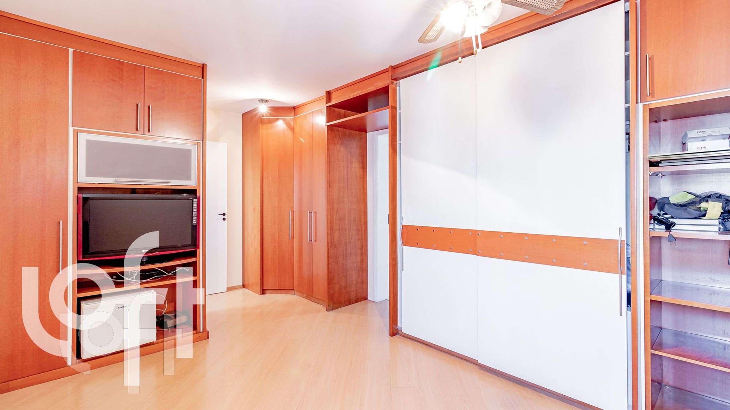 Apartamento à venda com 4 quartos, 252m² - Foto 6