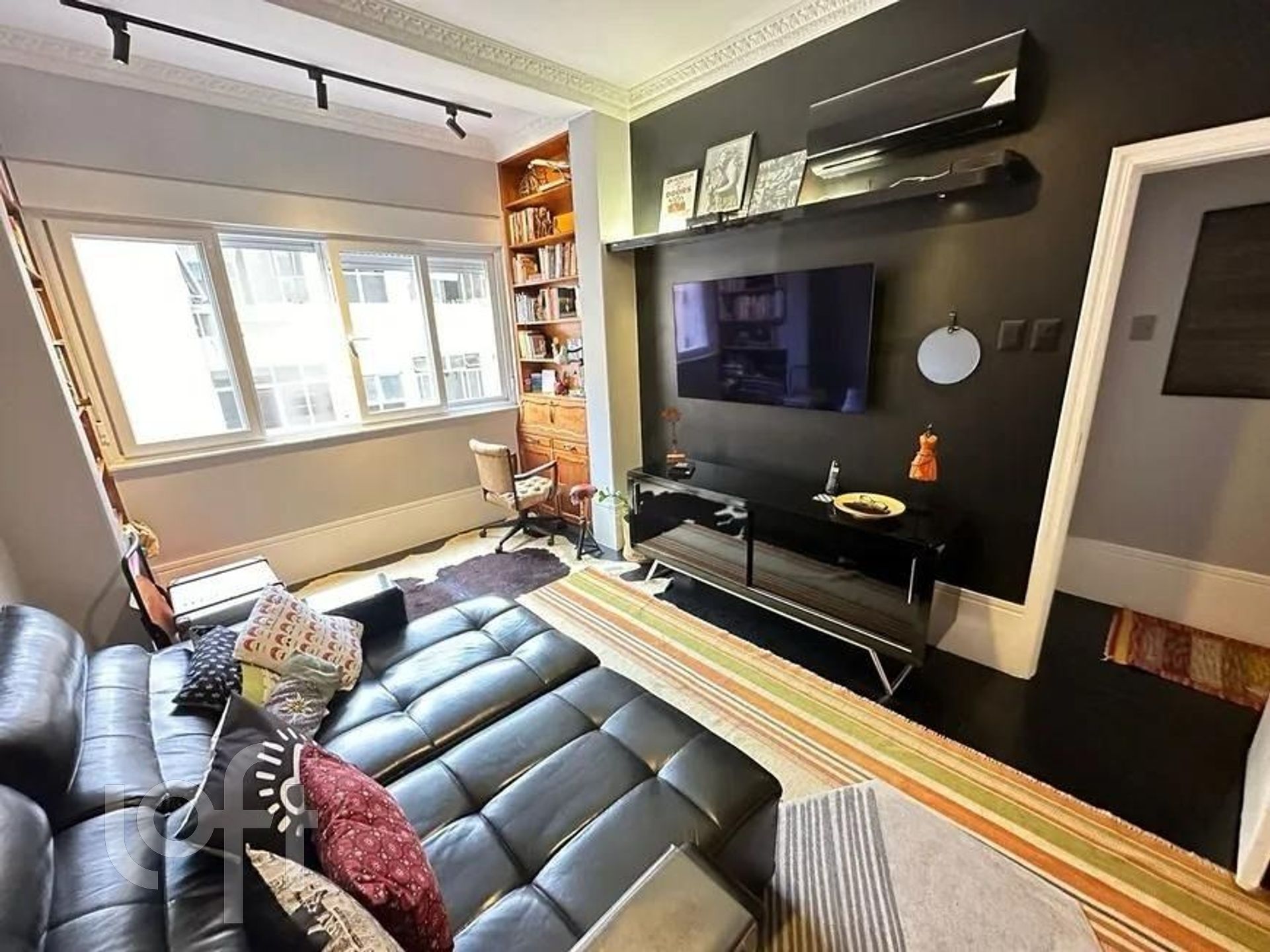 Apartamento à venda com 2 quartos, 76m² - Foto 3