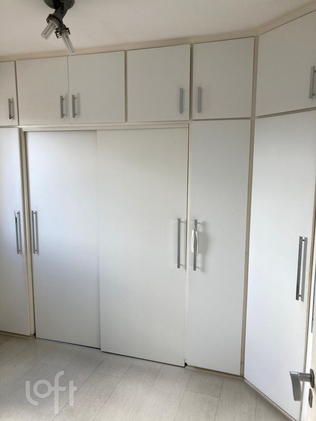 Apartamento à venda com 2 quartos, 60m² - Foto 2