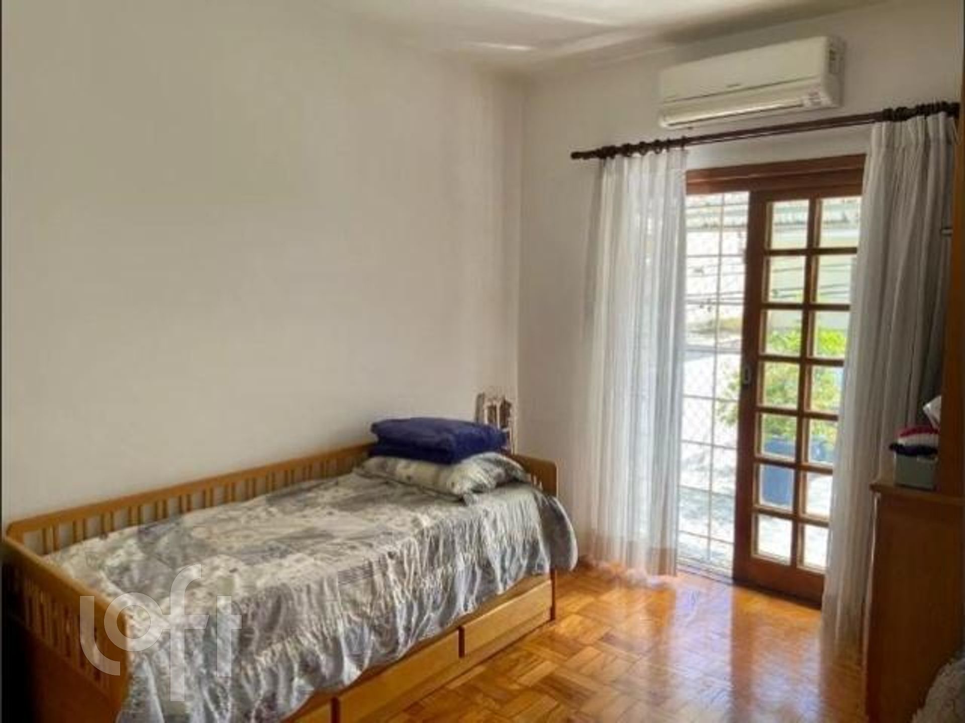 Casa à venda com 3 quartos, 200m² - Foto 11