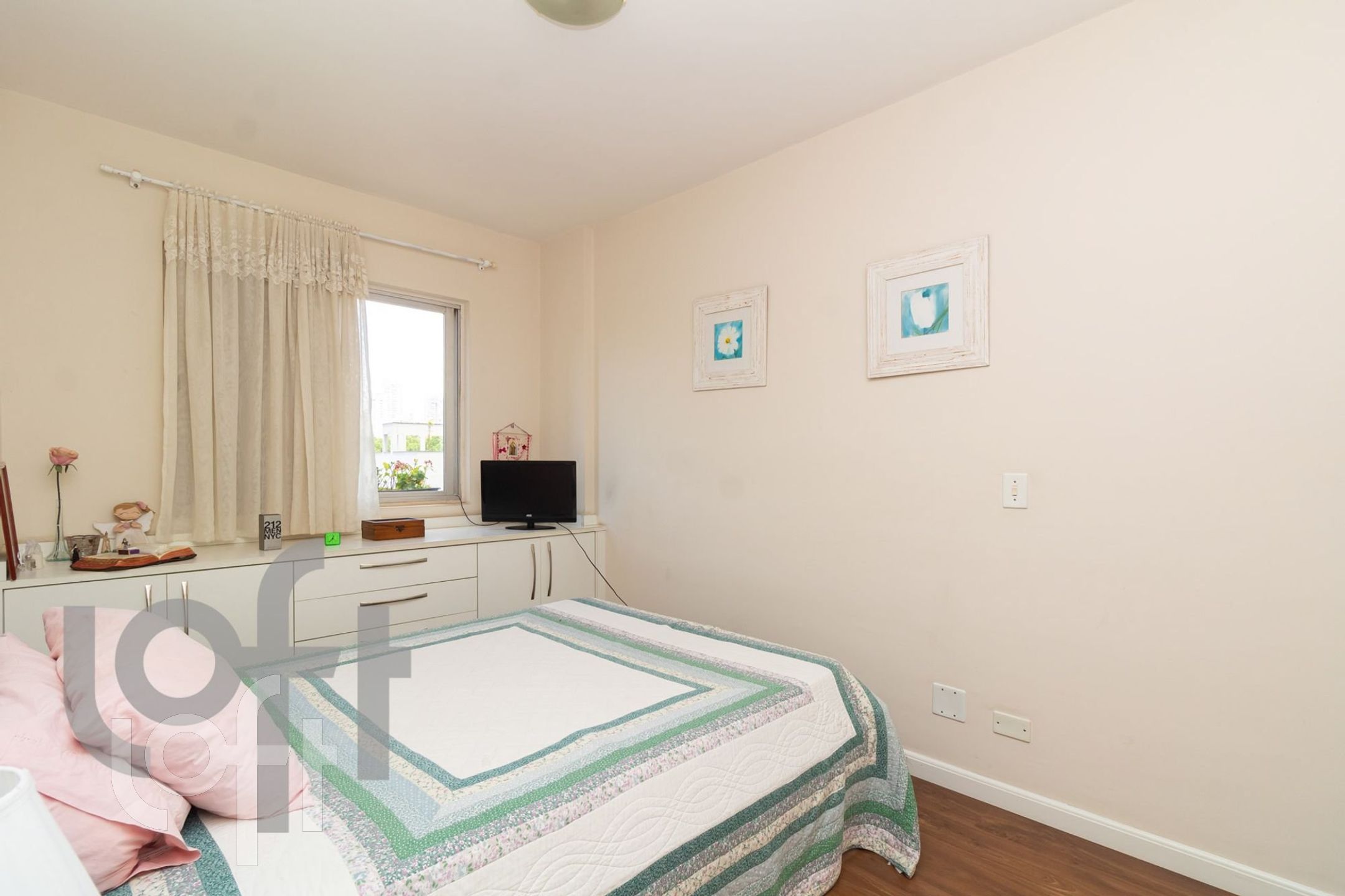 Apartamento à venda com 2 quartos, 64m² - Foto 7