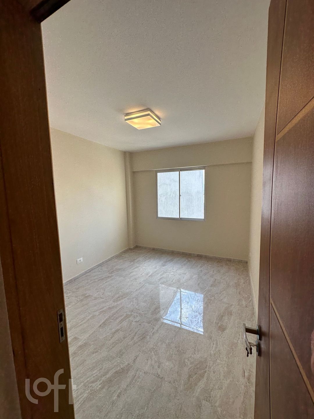 Apartamento à venda com 2 quartos, 77m² - Foto 3