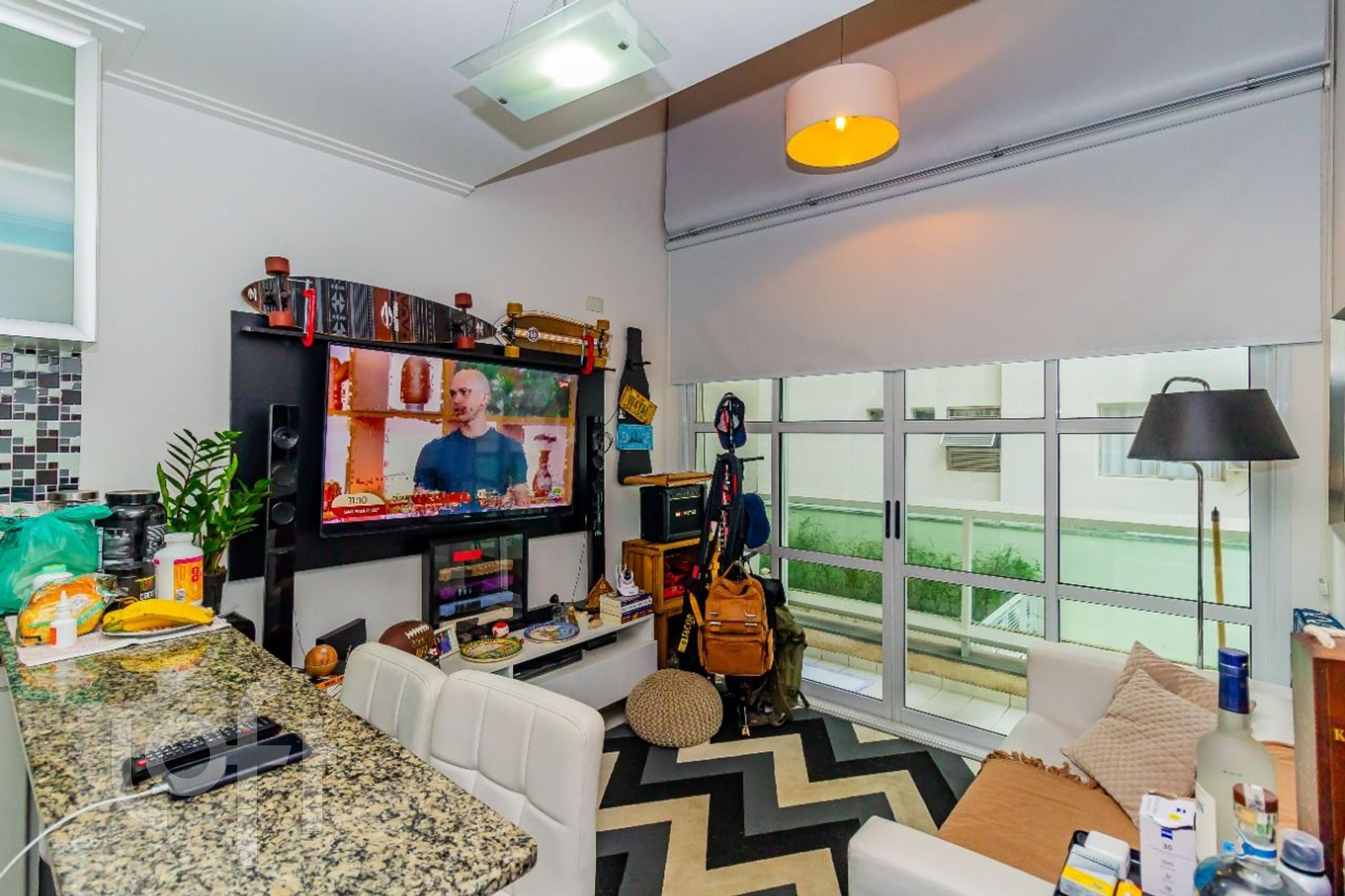 Apartamento à venda com 1 quarto, 55m² - Foto 2