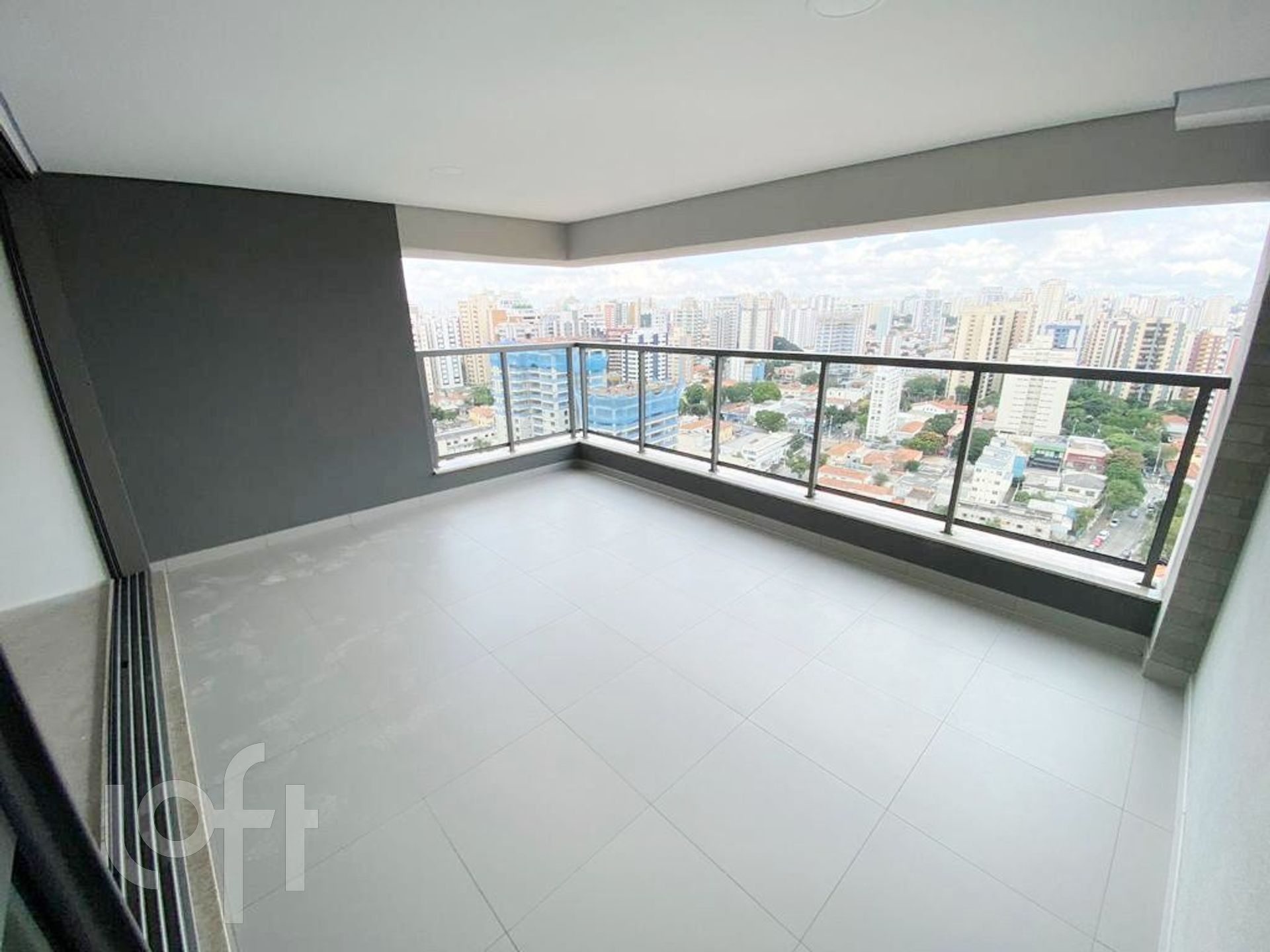 Apartamento à venda com 3 quartos, 166m² - Foto 1