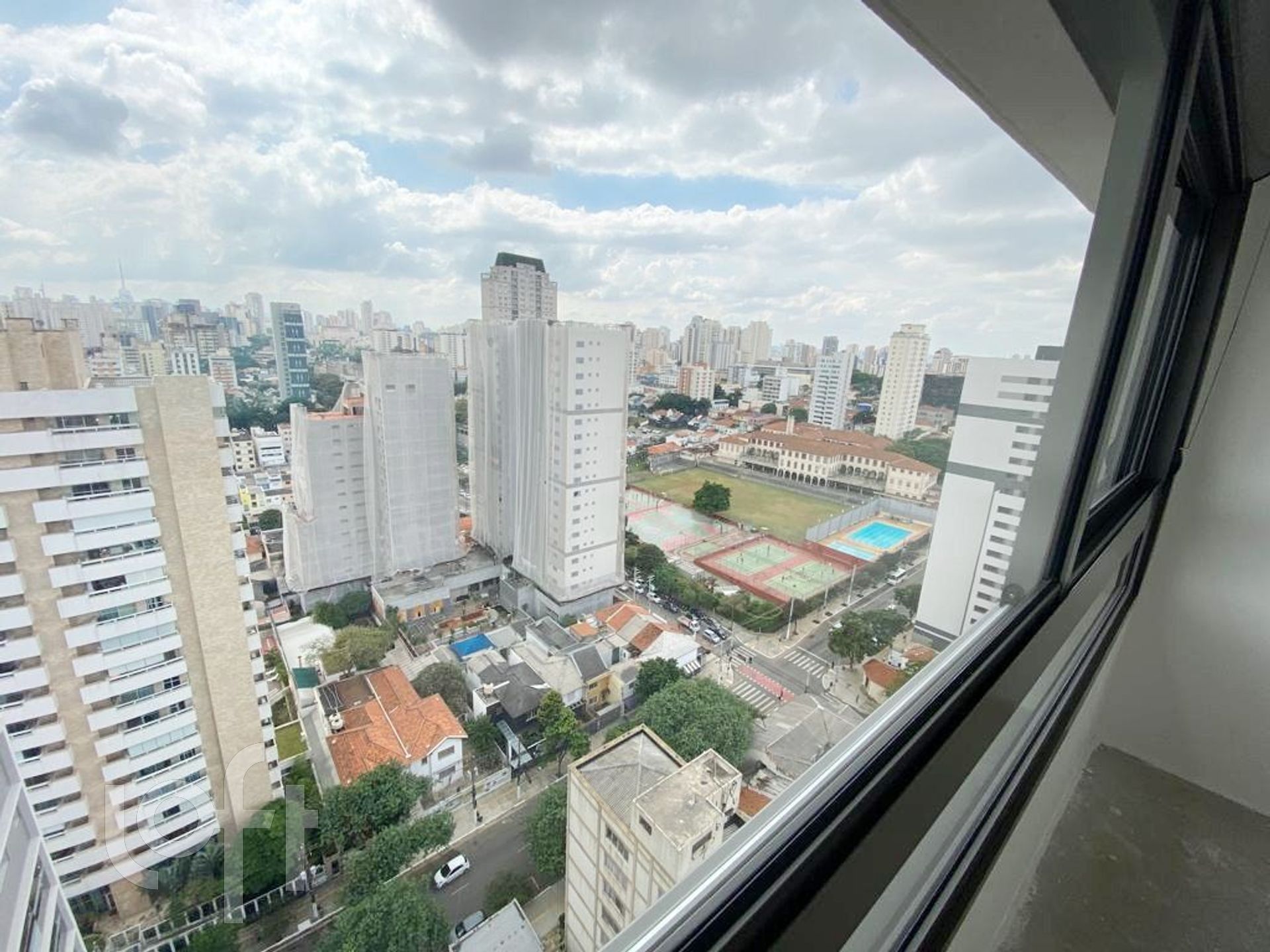 Apartamento à venda com 3 quartos, 166m² - Foto 10