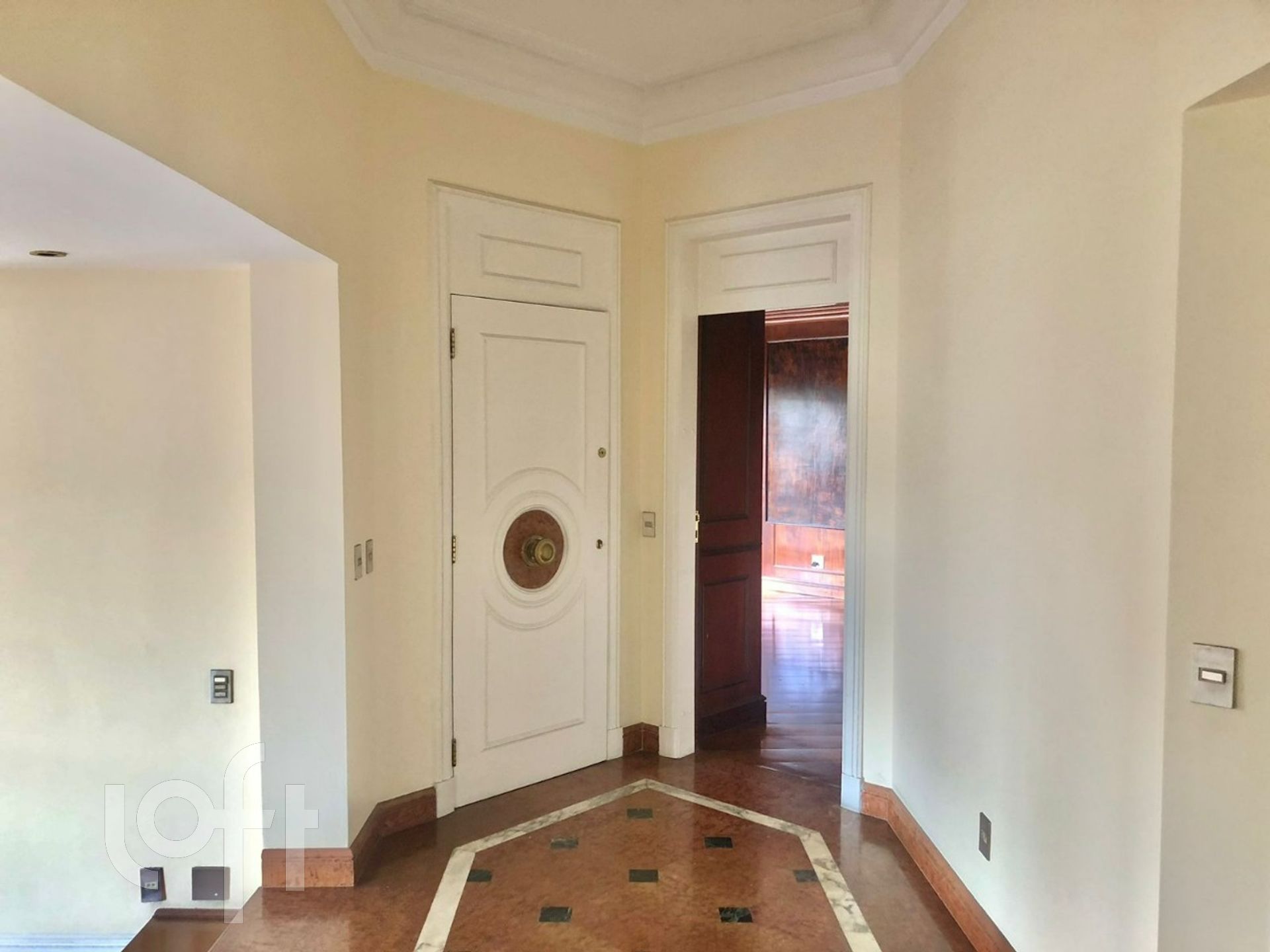 Apartamento à venda com 4 quartos, 347m² - Foto 12