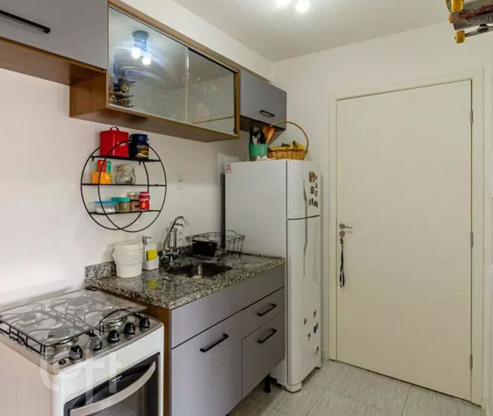 Apartamento à venda com 2 quartos, 40m² - Foto 17