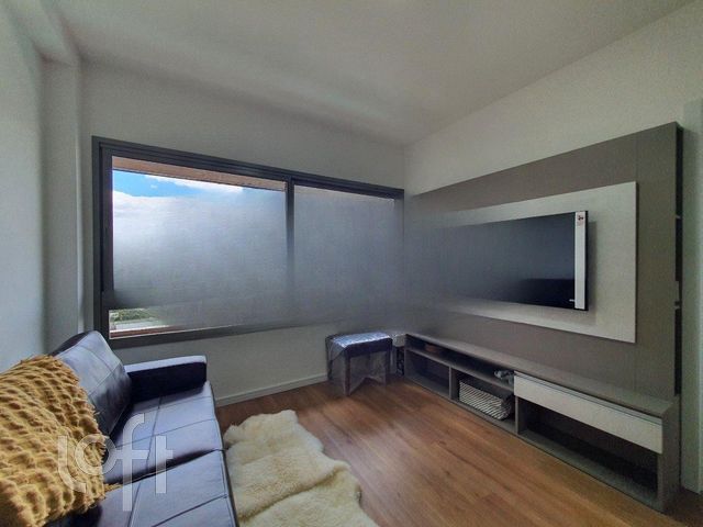 Apartamento com 45m², 1 dormitório, 1 vaga, Menino Deus em Porto Alegre