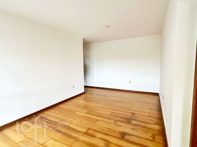 Apartamento com 82m², 2 dormitórios, 1 suíte, 1 vaga, Vila Ipiranga em Porto Alegre