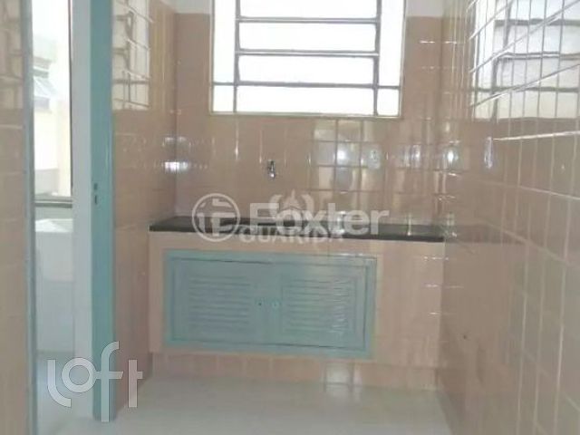 Apartamento com 59m², 2 dormitórios, 3 vagas, Independência em Porto Alegre