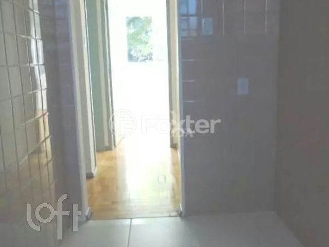 Apartamento com 59m², 2 dormitórios, 3 vagas, Independência em Porto Alegre