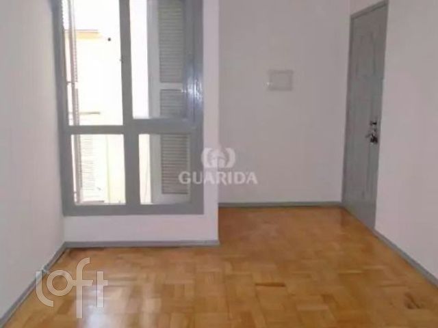 Apartamento com 59m², 2 dormitórios, 3 vagas, Independência em Porto Alegre