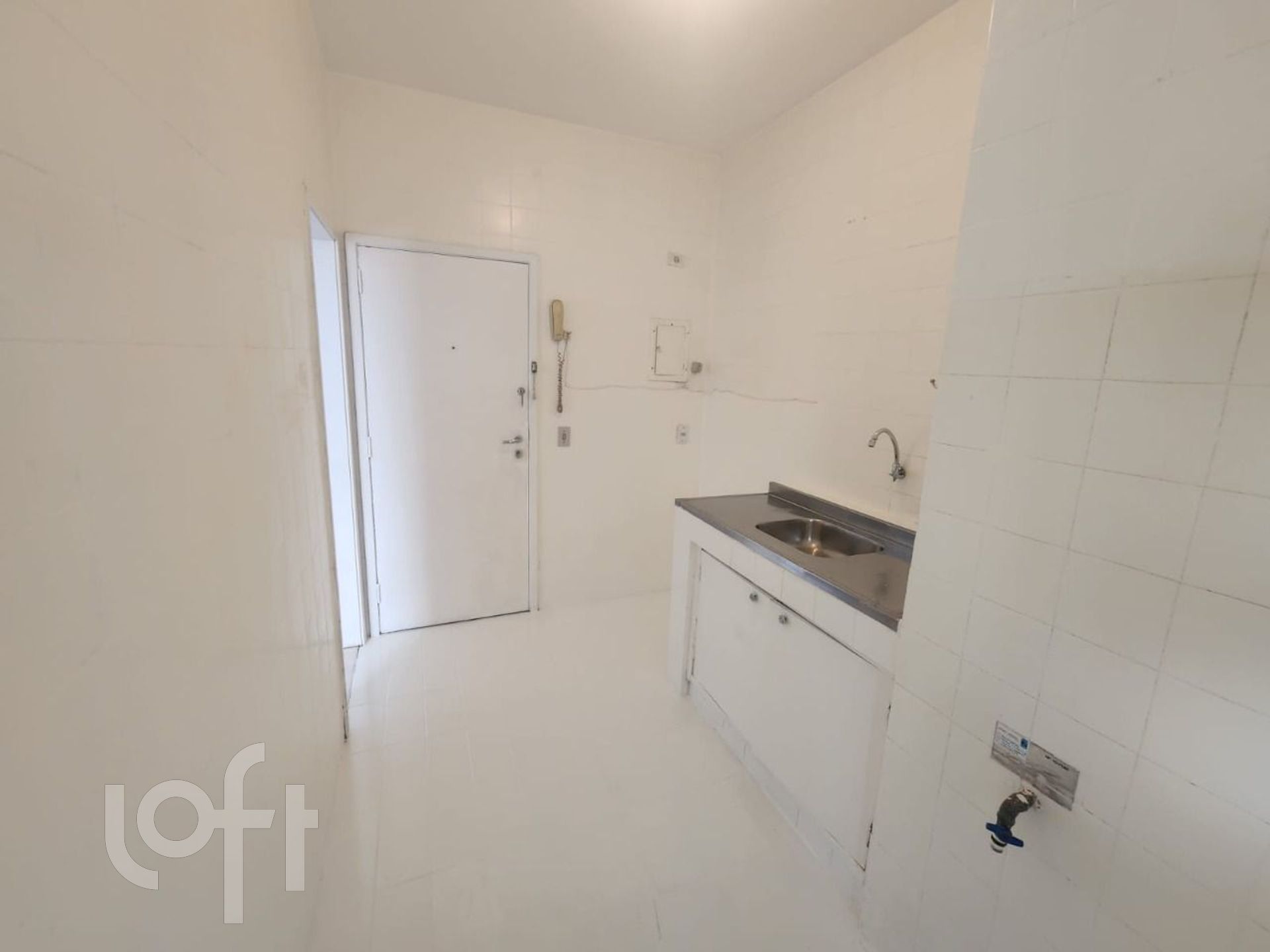 Apartamento à venda com 2 quartos, 80m² - Foto 4