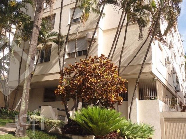 Apartamento com 90m², 3 dormitórios, 1 suíte, 1 vaga, Rio Branco em Porto Alegre