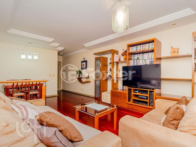 Apartamento com 99m², 3 dormitórios, 1 suíte, 1 vaga, Petrópolis em Porto Alegre