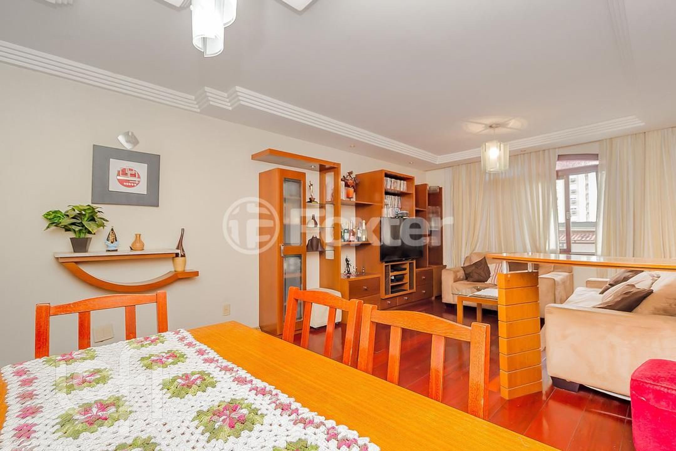 Apartamento com 99m², 3 dormitórios, 1 suíte, 1 vaga, Petrópolis em Porto Alegre