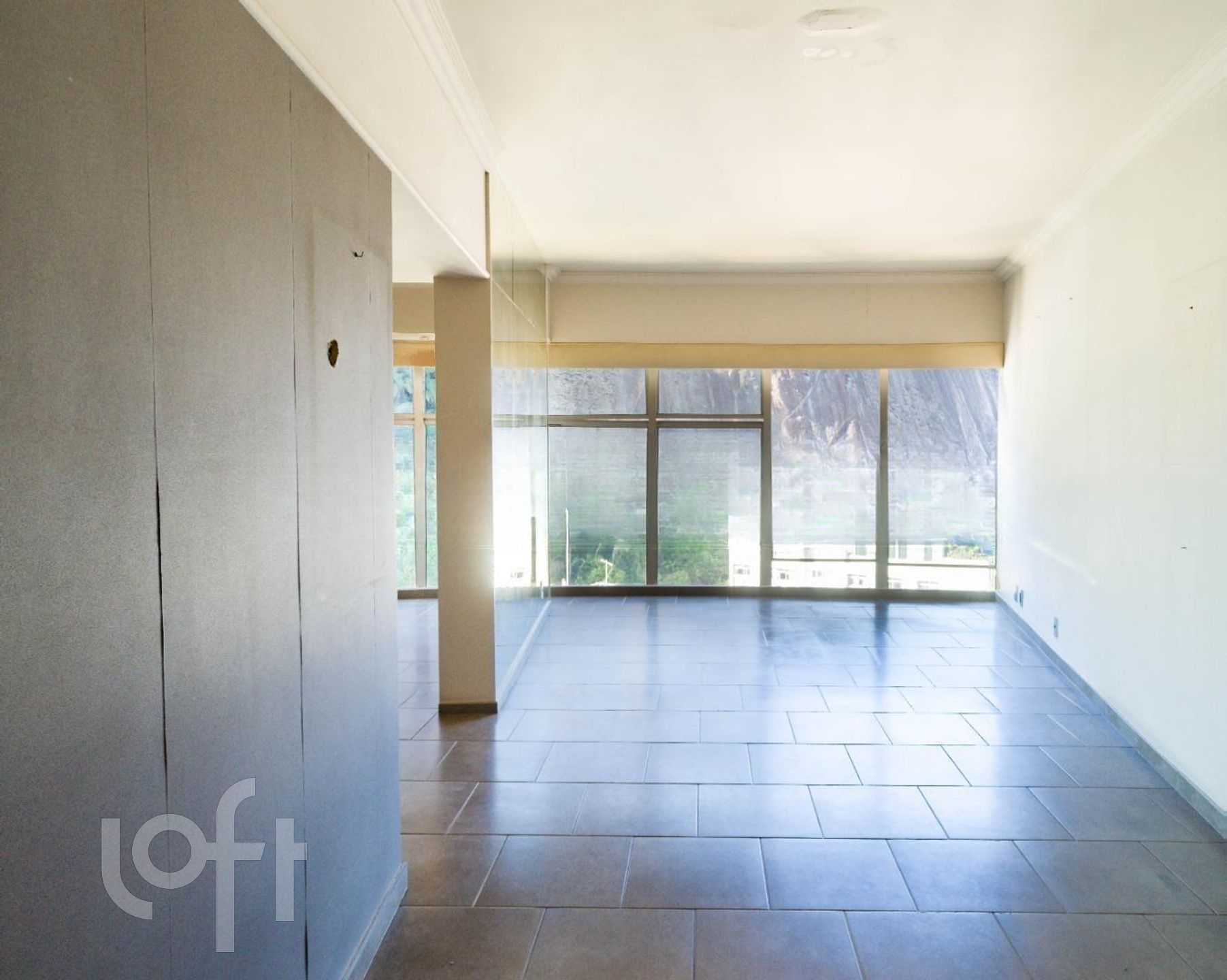 Apartamento à venda com 2 quartos, 92m² - Foto 2